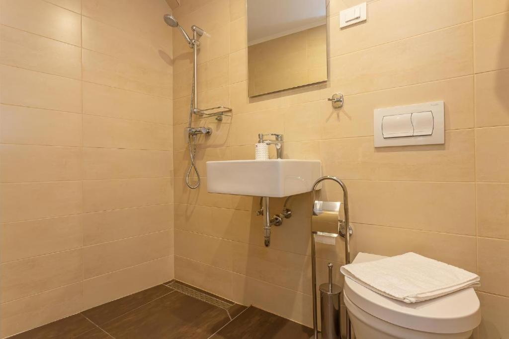 X Boutique Marinac Studio Apartments & Rooms Šibenik Exteriör bild