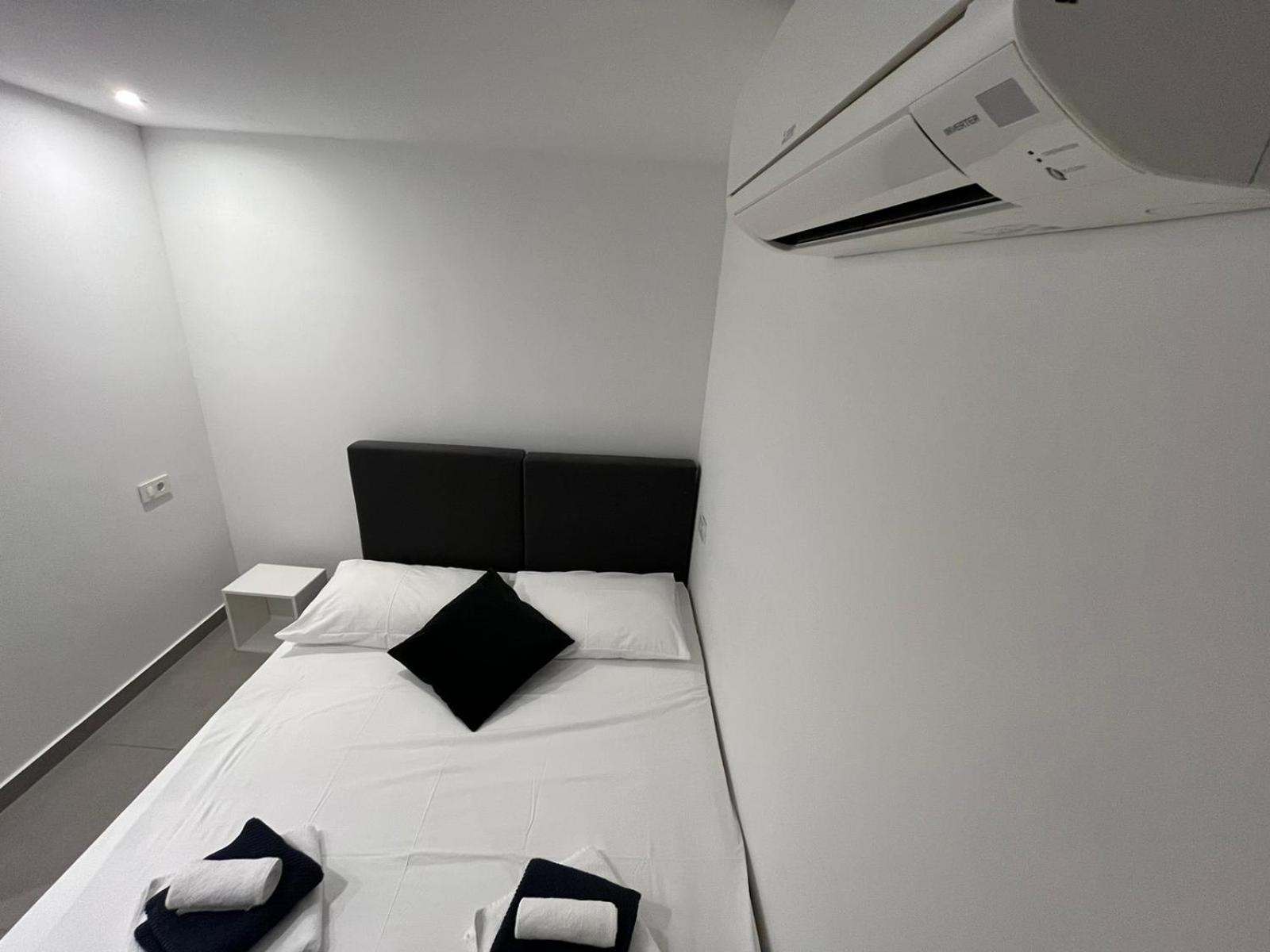 X Boutique Marinac Studio Apartments & Rooms Šibenik Exteriör bild